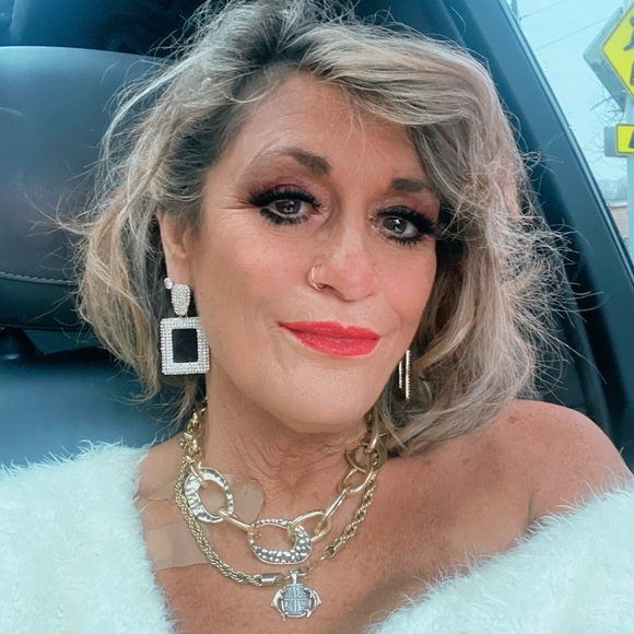 Meet your Posher, Tc - Picture 4 of 8